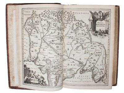 Asia, Of Naukeurige Beschryving Van Het Rijk des Grooten Mogols, En een groot gedeelte van Indiën: Behelfende De Landschappen van Kandahar, Kabul, Multan, Haïkan, Bukkar, Send of Diu, Jesselmeer, Attak, Peniab, Kaximir, Jangapore, Dely, Mando, Malva, ... - [DAPPER'S MONUMENTAL ASIA-DESCRIPTION] (photo 2)