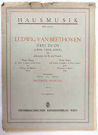 image of Drei Duos (C-dur, F-dur, B-dur) fur Klarinette (in B) und Fagott; Three Duos (C major, F Major, Bb major) for Clarinet and Bassoon; Trois Duos (Sol majeur, Fa majeur, Si bemol majeur) pour Clarinette et Basson.
