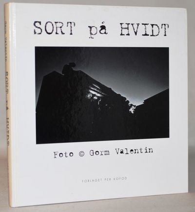 Sort på hvidt.