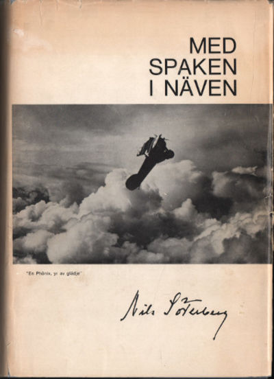 MED SPAKEN I NÄVEN.