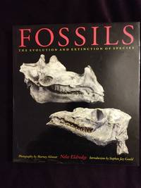cover of FOSSILS: THE EVOLUTION AND EXTINCTION OF SPECIES