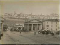 Bergamo. Panorama, con animazione e banchetti.