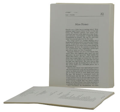 London: Jonathan Cape, 1988. First Edition. Unbound. Near Fine. Uncorrected galley proofs of the fir...