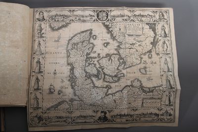 Rerum Danicarum historia, libris X. Unoq. tomo ad domum usq Oldenburgicam deducta. Accedit chorographia regni Daniæ. (photo 4)
