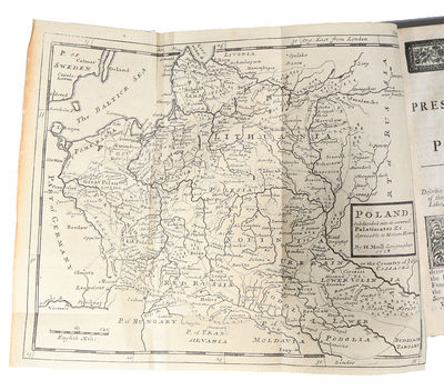 Modern History: or, the Present State of all Nations. Describing their respective Situations, Persons, Habits, Buildings (...) Vol. 7. The Present State of Poland, of Bohemia, Silesia, Moravia, Hungary, Transilvania, Sclavonia, Servia, Croatia; and ot... (photo 3)