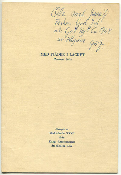 Med fjäder i lacket. Glimtar från militär…