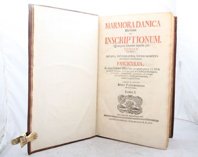 Marmora Danica selectiora sive inscriptionum, qvotqvot fatorum injuriis per Daniam supersunt, vel ævo, vel elegantia, vel rei momento præ reliqvis excellentium fasciculus... Vol. 1-2. (photo 2)
