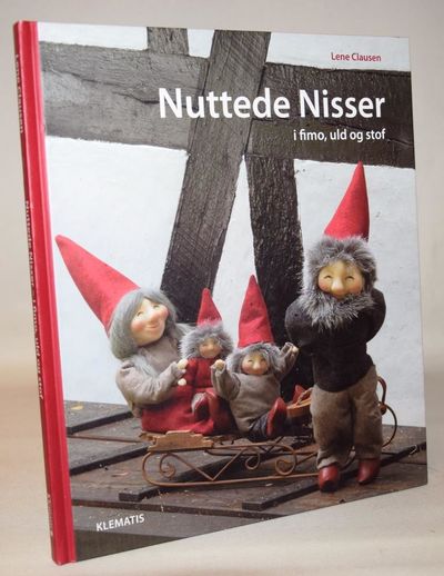 Nuttede nisser i fimo, uld og stof.