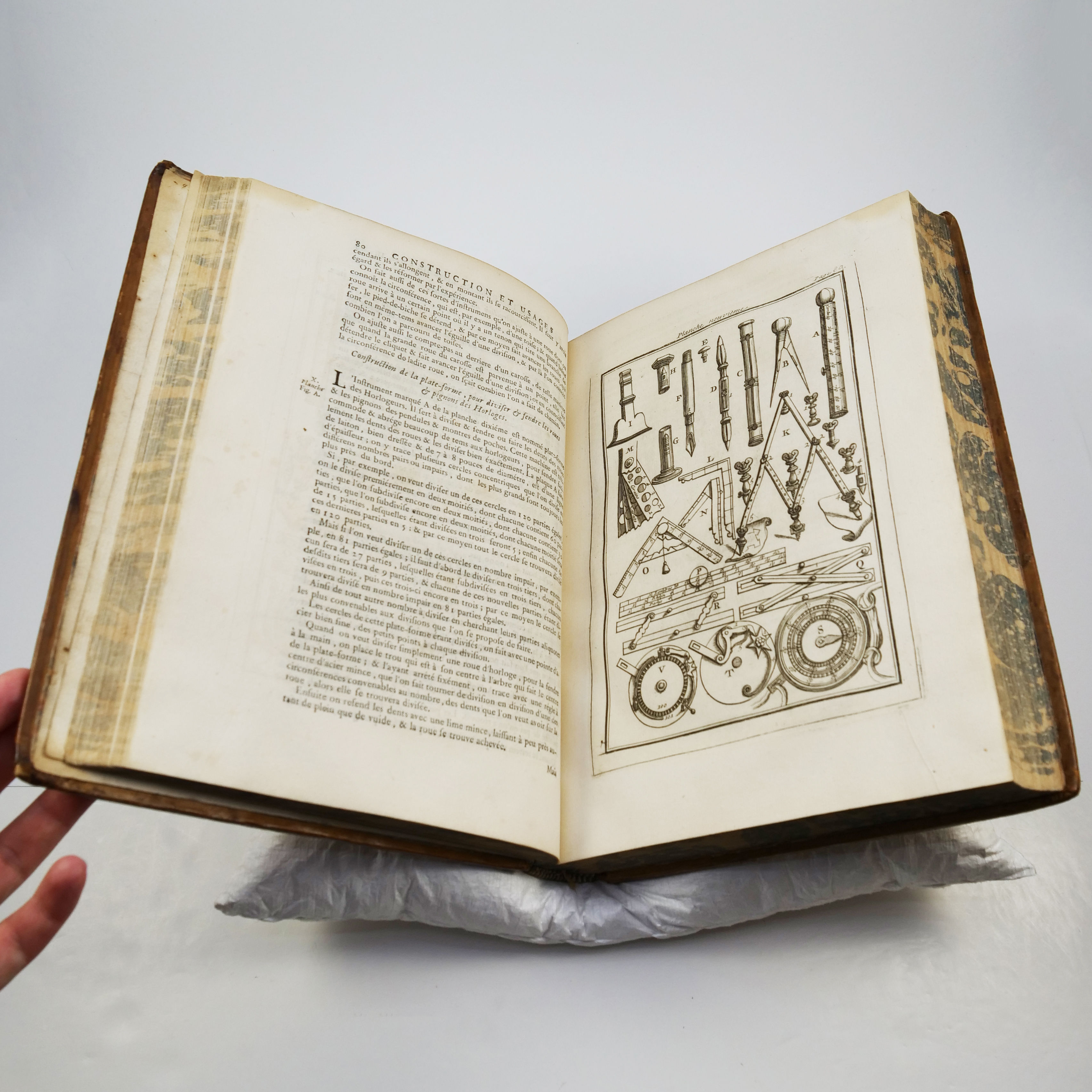 Traite De La Construction Et Des Principaux Usages Des Instruments De Mathematique Avec Les Figures Necessaires Pour L Intelligence De Ce Traite Quatrieme Edition By Nicolas Bion Hardcover 1752 From