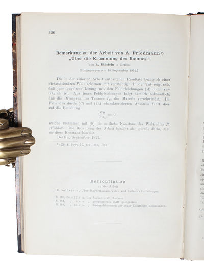 Über die Krümmung des Raumes. + Über die Möglichkeit einer Welt mit konstanter negativer Krümmung des Raumes. + (Einstein's two remarks to the first paper): Bemerkung ... + Notiz ... - [THE CURVATURE OF SPACE] (photo 2)