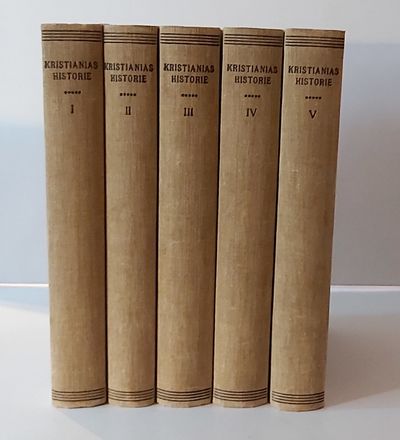 KRISTIANIAS HISTORIE.  Utgitt til 300-aars…