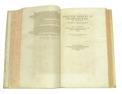 Operum, quae extant, omnium per Ioannem Langum Silesium, è Graeco in Latinum sermonem versorum, & Sententijs priscorum sanctorum Patrum illustratorum. Tomi III. Quorum primo continentur: Oratio ad Grecos Gentiles. Ad senatum Romanum Christianorum defe... (photo 4)