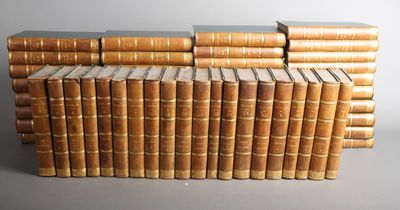 Oeuvres complètes de Voltaire. 70 volumes.…