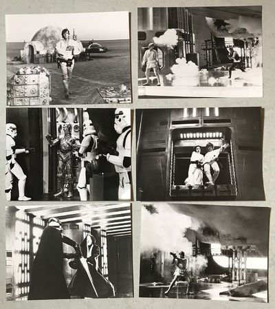 Star Wars [Star Wars: Episode IV - A New Hope] (Collection of 25 original photographs from the 1977 film)