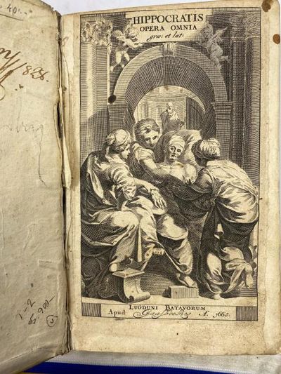 Magni Hippocratis Coi Opera Omnia. Graece & Latine edita, et ad omnes alias editiones accommodata. Industriâ & diligentia Joan. Antonidae van der Linden. 1-2. (photo 2)