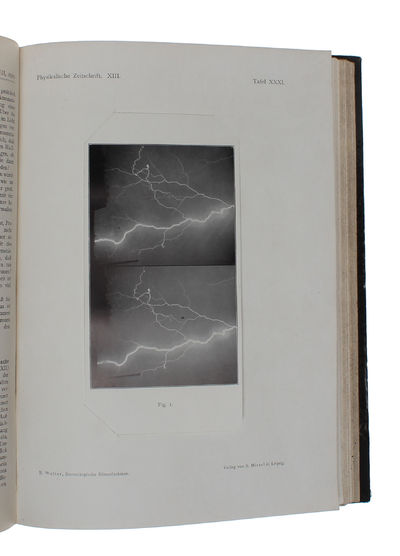 Uber Beobachtungen der durchdringenden Strahlung bei sieben Freiballonfahrten. - [THE DISCOVERY OF COSMIC RAYS] (photo 8)
