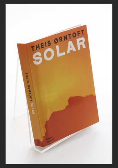 SOLAR. Roman.