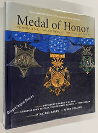 cover of Medal of Honor: Portraits of Valor Beyond the Call of Duty with CD