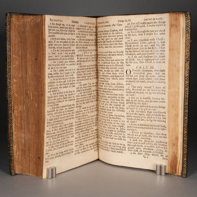 CUSTOM-BUILT TRILINGUAL NEW TESTAMENT...; (photo 7)