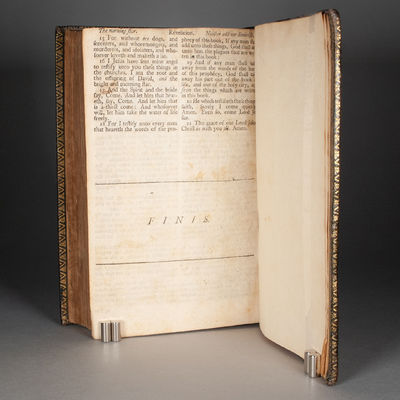 CUSTOM-BUILT TRILINGUAL NEW TESTAMENT...; (photo 8)