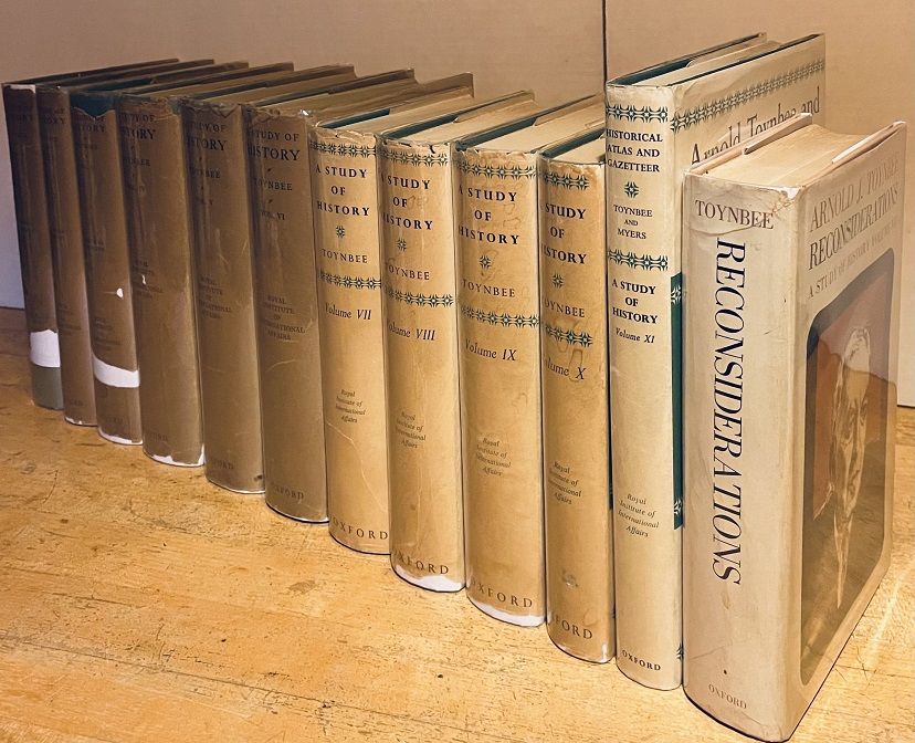 A Study of History (COMPLETE TWELVE VOLUME SET IN DUST