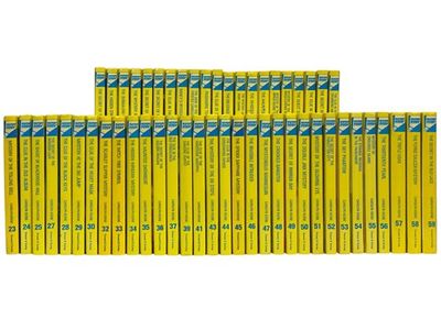 New York: Grosset & Dunlap / Simon & Schuster, 2002. Reprint. Hard Cover. Near Fine/No Jacket - Pict...