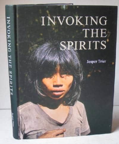 Invoking the spirits. Fieldwork on the material…
