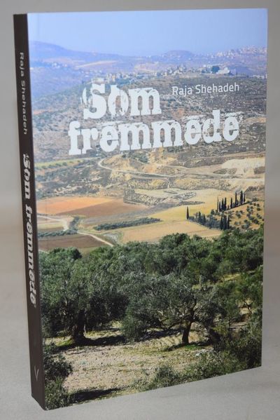 Som fremmede.