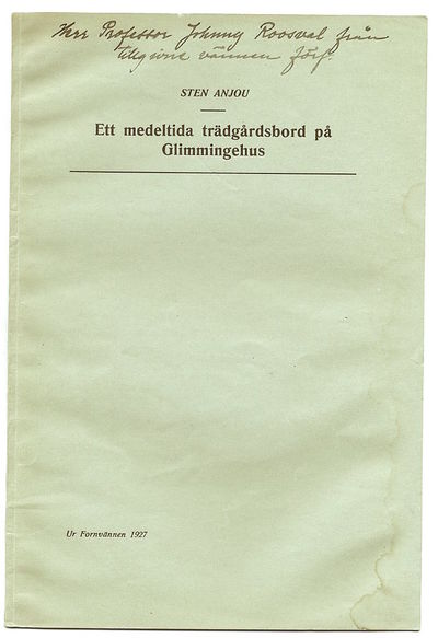 Ett medeltida trädgårdsbord på Glimmingehus.…