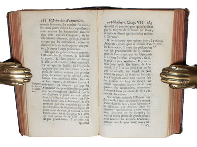 Histoire des Avanturiers Flibustiers qui se sont signalez dans les Indes, contenant ce qu'ils ont fait de remarquable. Avec la Vie, les Moeurs & les Coutumes des Boucaniers & des Habitans de S. Dominique & de la Tortue.... Le tout enrichie de Car... (photo 5)