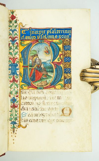 TEXT IN LATIN