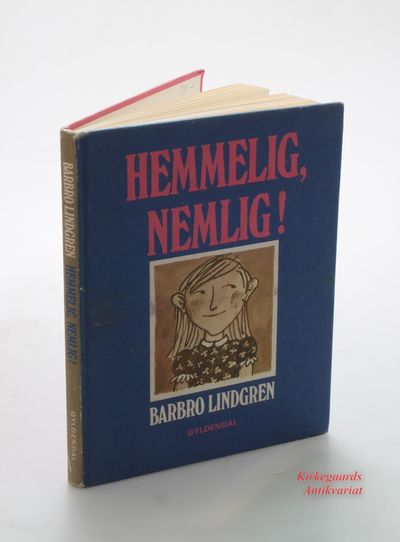 Hemmelig, nemlig! På dansk ved Asta…