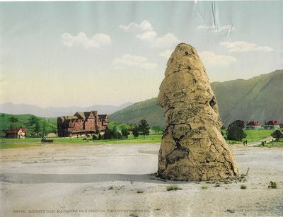 Liberty Cap, Mammoth Hot Springs, Yellowstone Park