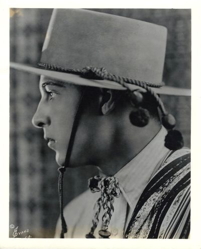 RUDOLPH VALENTINO / THE FOUR HORSEMEN OF THE APOCALYPSE (1921) Photo