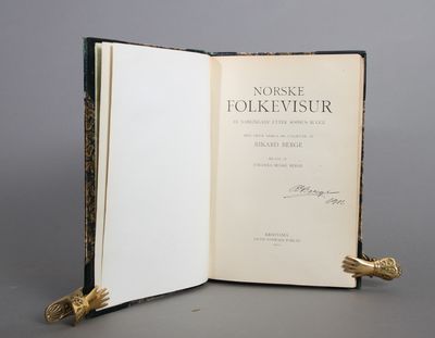 Norske folkevisur av samlingane etter Sophus Bugge. med visur samla og utgjevne av Rikard Berge. Bilæte av Johanna Bugge Berge. (photo 2)
