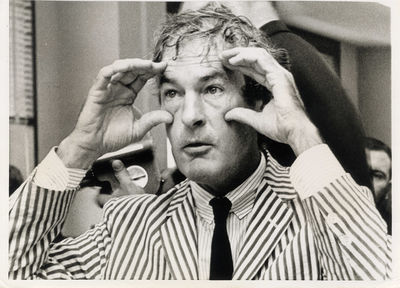 TIMOTHY LEARY (ca. mid-1960s) Photo archive
