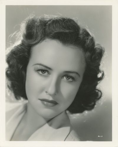 Universal City: Universal Pictures, 1940. Vintage portrait photograph of Margaret Lindsay by photogr...