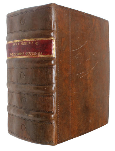 Acta Medica & Philosophica Hafniensia. Ann. 1671&1672; 1673; 1674.1675.1676.; 1677.1678. 1679. Cum aeneis figuris/Figuris aeneis illustrata. 5 vols (all). - [ONE OF THE FIRST MEDICAL PERIODICALS] (photo 5)