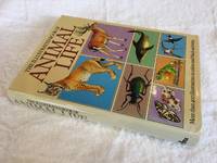 Illustrated Book of Animal Life by Jana Horackova - 1985