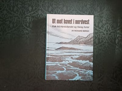 Ut mot havet i nordvest. Folk frå Hareidlandet og…