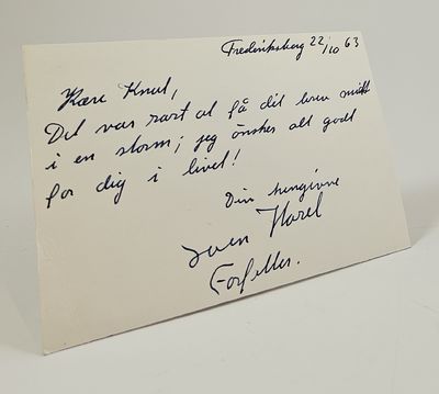 Håndskrevet kort med autograf.