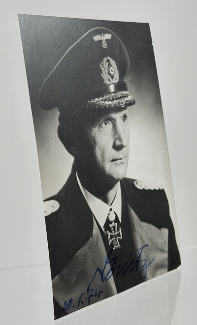Signed photograph.