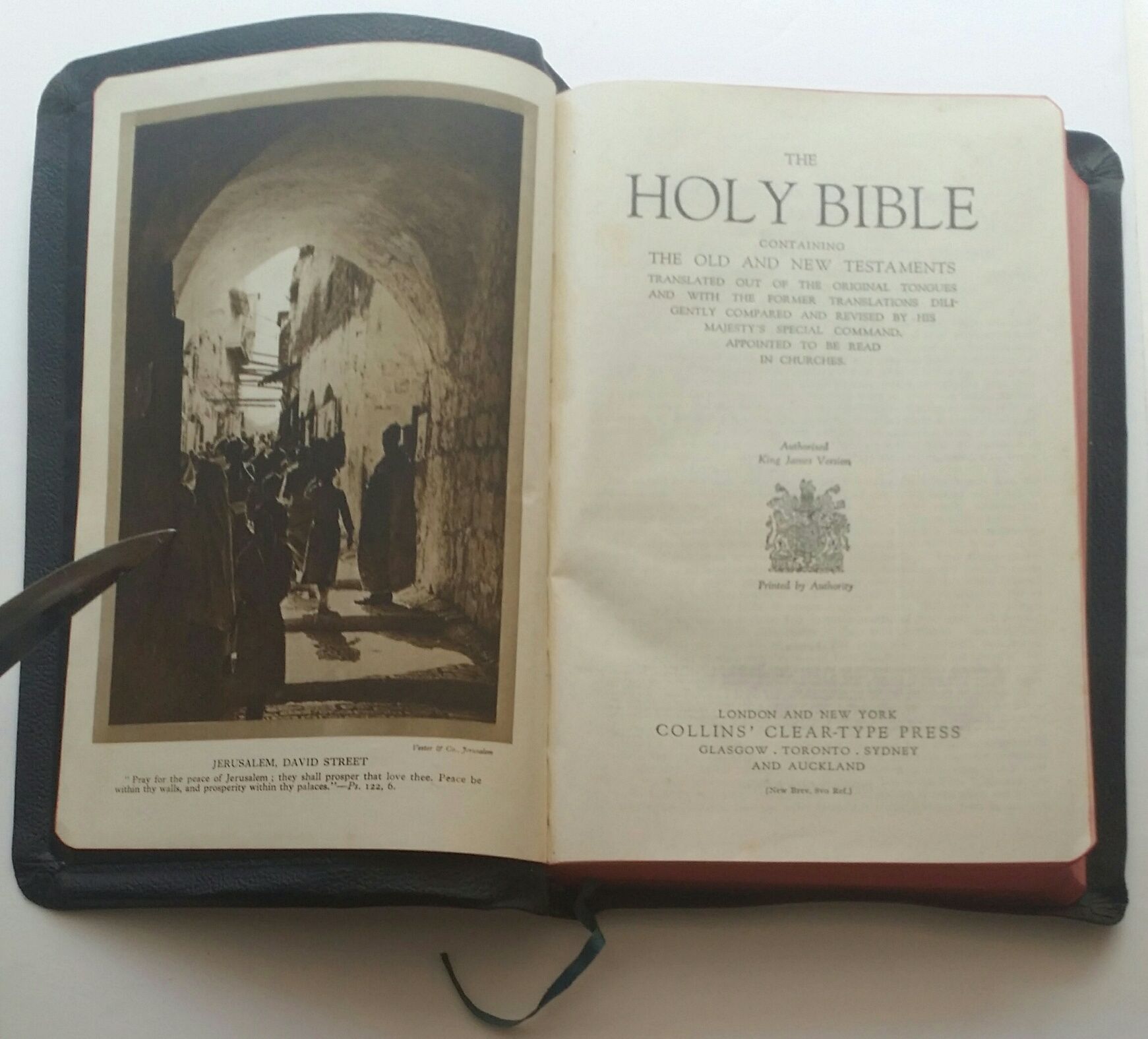 The Holy Bible Illustrated 1941 Collins' ClearType Press by
