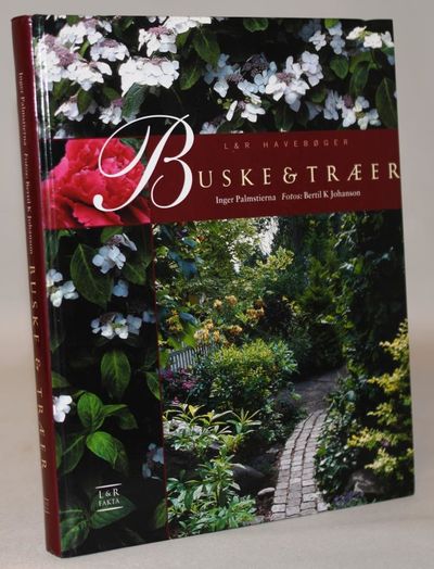 Buske og træer.