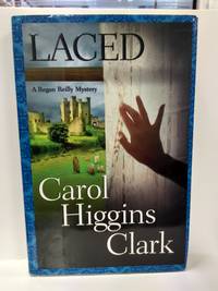 image of Laced (Regan Reilly Mysteries, No. 10)