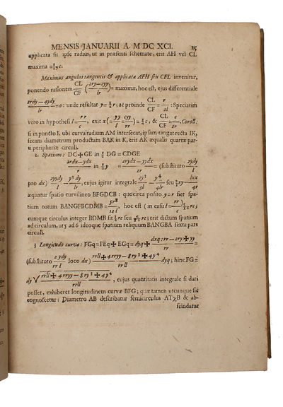 1. De Linea in quam Flexile se pondere proprio curvat, ejeuque usu insignia adinveniendi quotcunque medias proportionales & Logarithmos. - 2. De Solutionibus Problematis Catenarii vel Funicularis in Actis A. 1691, aliisque a Dn. I.B. propositis. (1-2:... (photo 5)