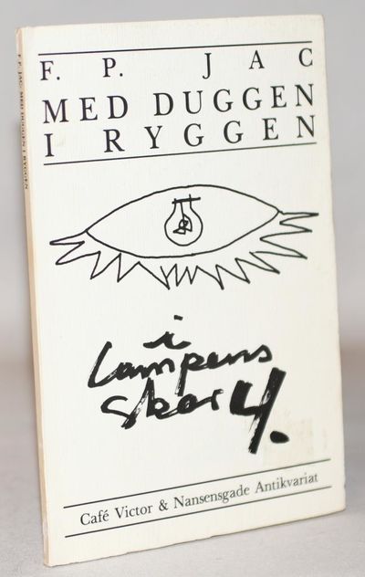 Med duggen i ryggen.