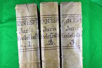 Jus ecclesiasticum universu, hodiernae disciplinae accomodatum [ . . . ] opus in quinque partes distributum [ . . . ] Secunda editio Hispana priori accuratior & mendis quamplurimis [ . . . ] 3 volume set