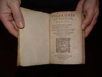 De Officiis Libri III by Marcus Tullius Cicero - Hardcover - from Sam Gatteno Books (SKU: 549)