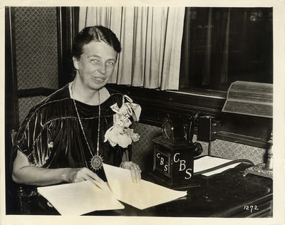 ELEANOR ROOSEVELT (1933-60) Photo archive